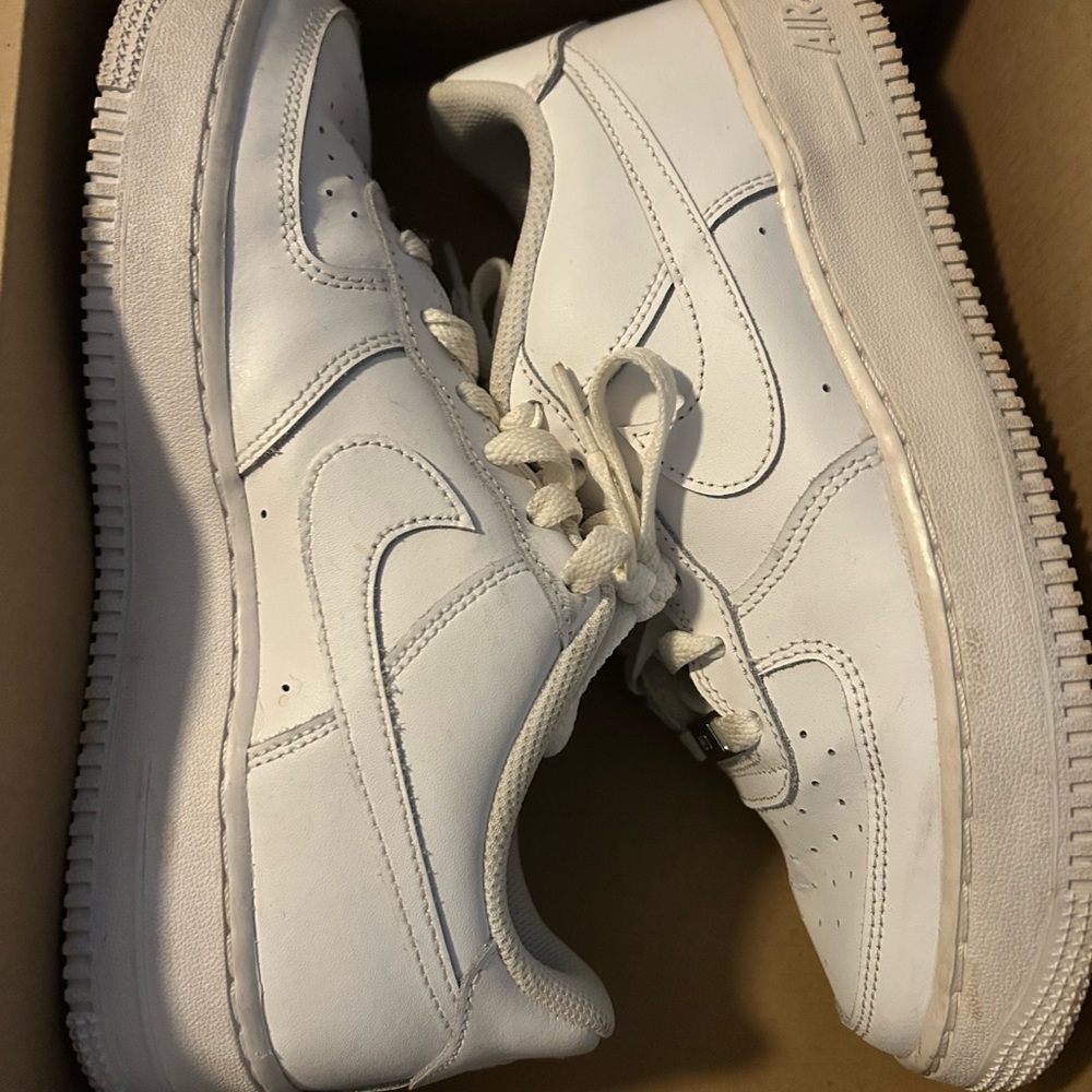 Nike Classic White Air Force 1 Sneakers